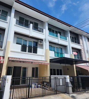 ให้เช่าทาวน์โฮม 3 ชั้น 3 ห้องนอน หมู่บ้านกลางเมือง S-Sense พระราม9-ลาดพร้าว เลียบด่วน ตกแต่งใหม่